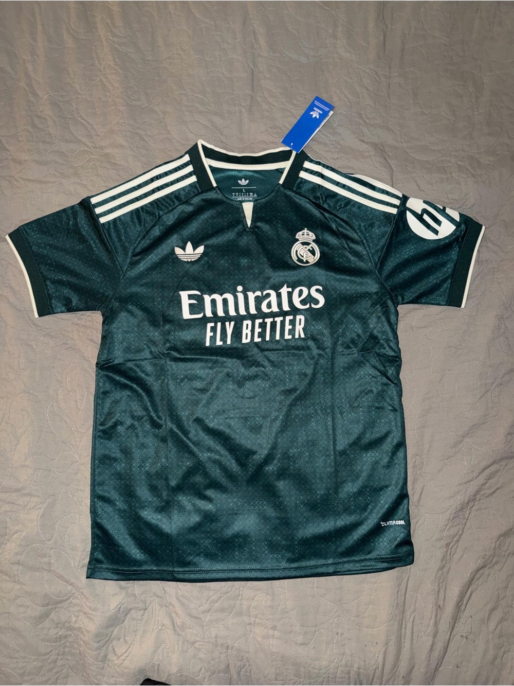 Real Madrid 26/27 away jersey